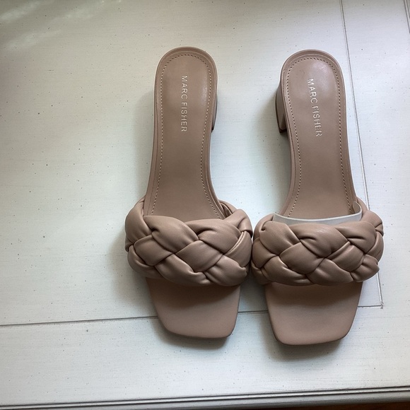 Marc Fisher Shoes - Marc Fischer sandals , NWOT, light natural color size 8M